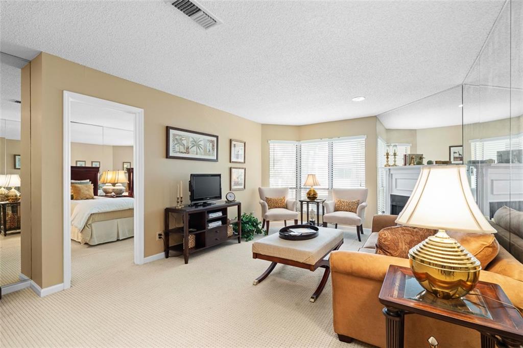 244 13th Street NE Unit 107
