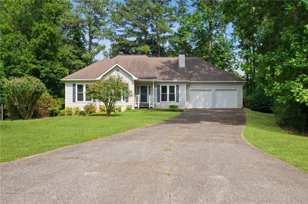 131 Maplewood Cove Property Photo 1