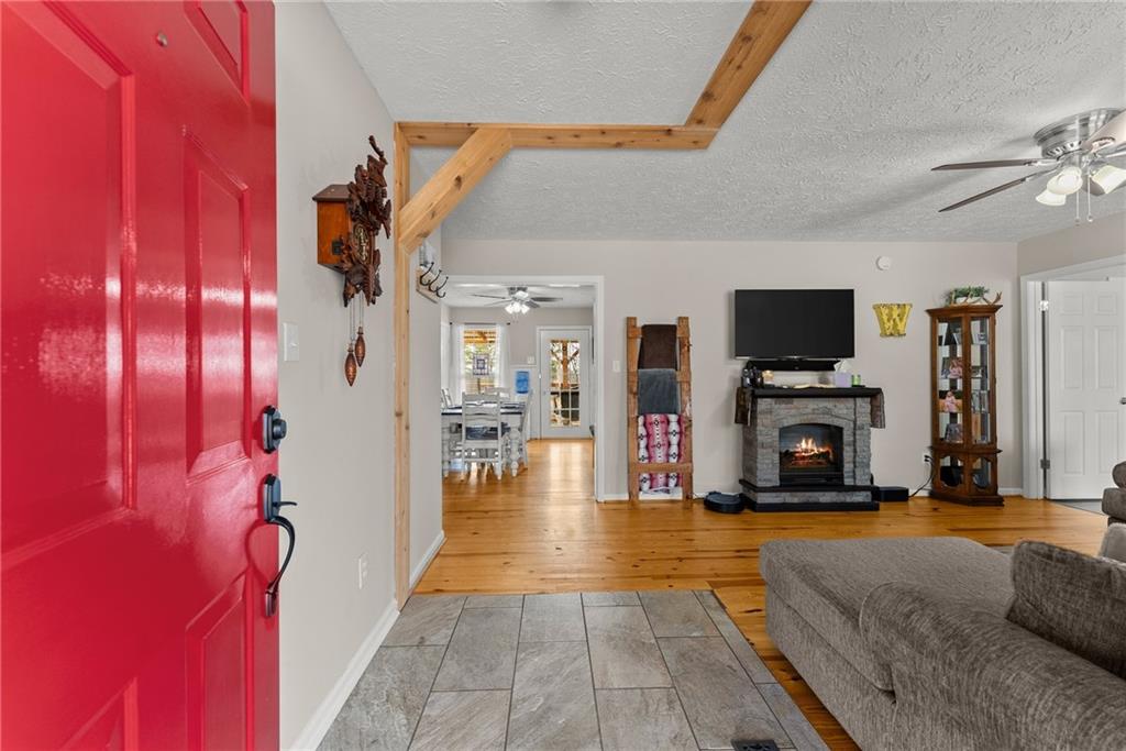 4264 Highway 105 Property Photo 11