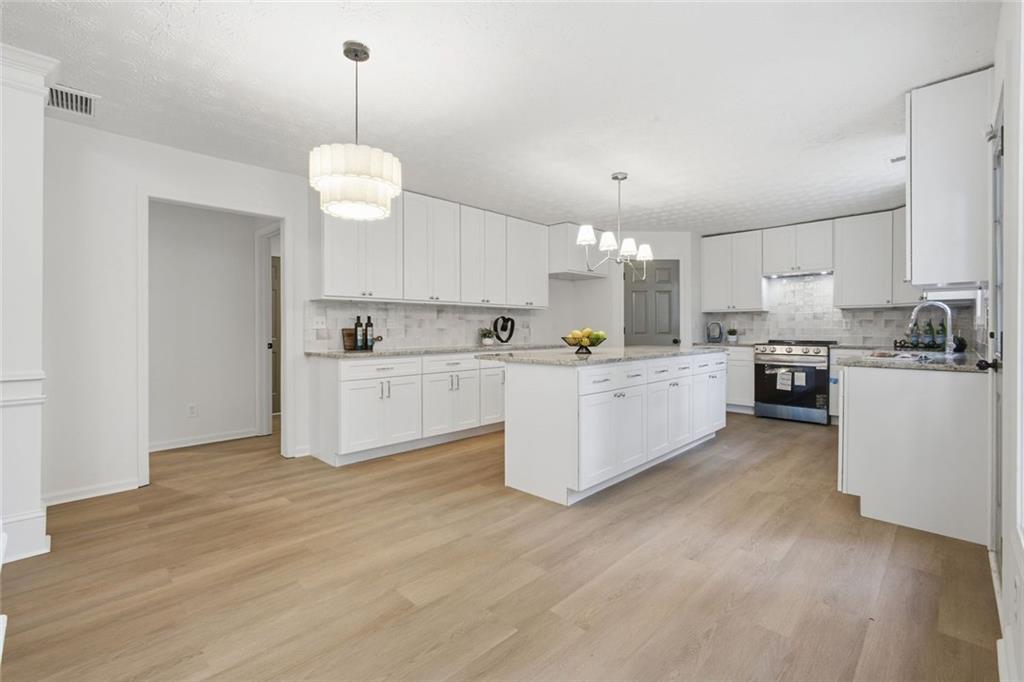 11939 Scottish Court Property Photo 13