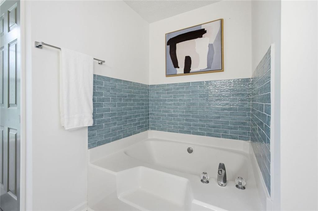 11939 Scottish Court Property Photo 33