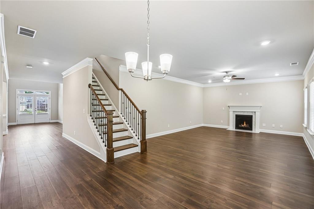 525 Gregs Place Property Photo 13