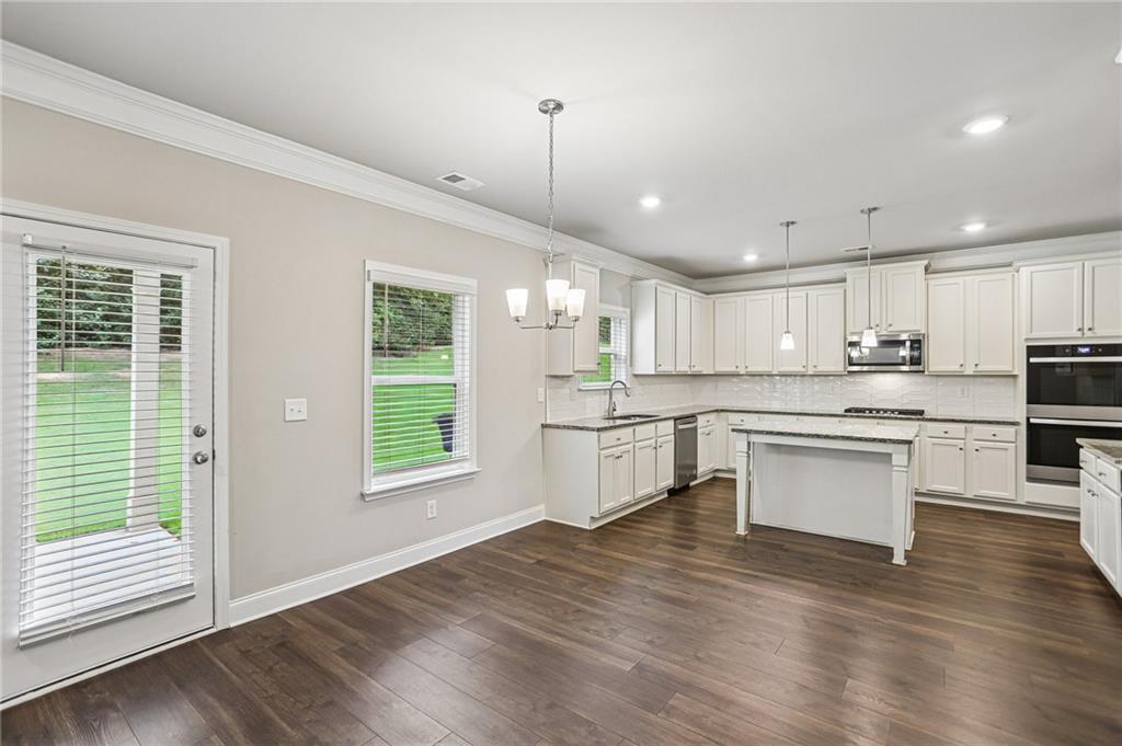 525 Gregs Place Property Photo 15