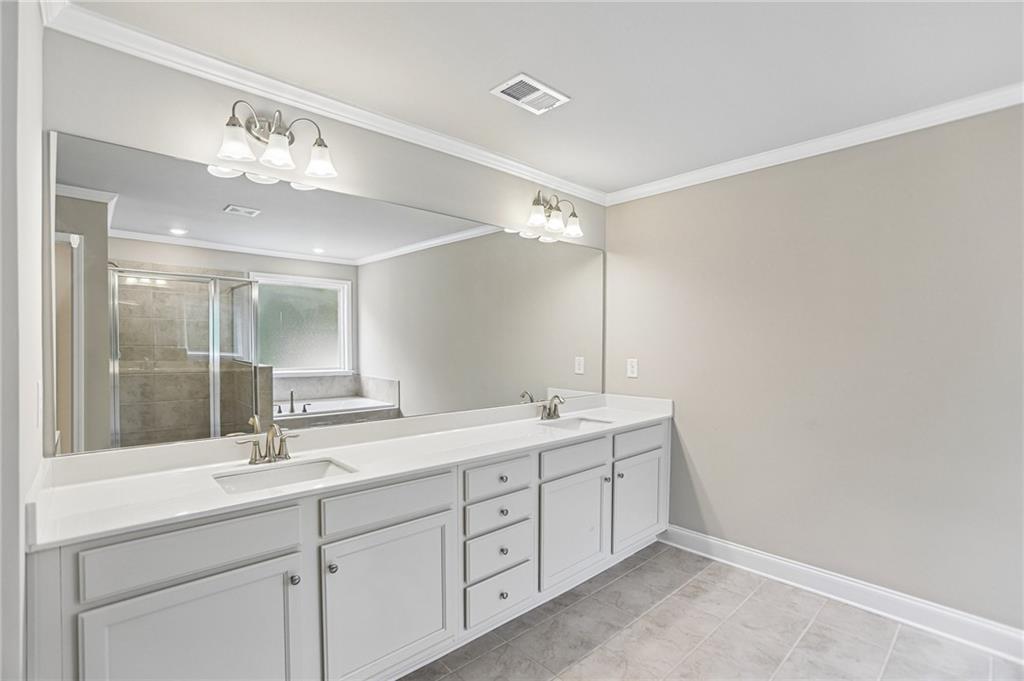 525 Gregs Place Property Photo 28