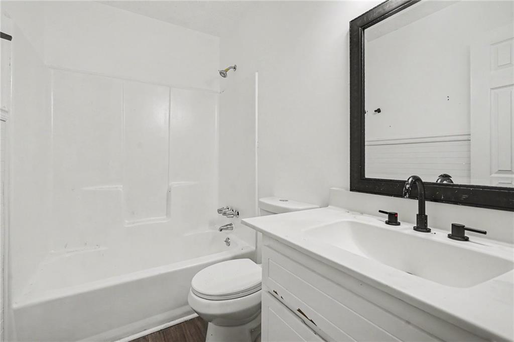 1373 Fairfield Drive Sw Property Photo 10