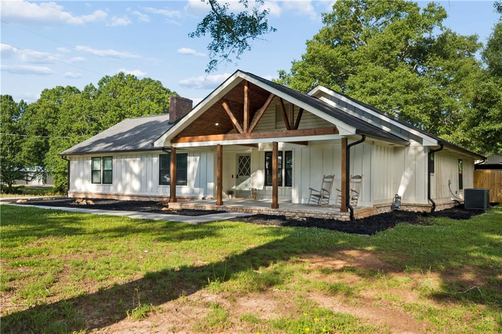 7507 Campground Road Property Photo 6