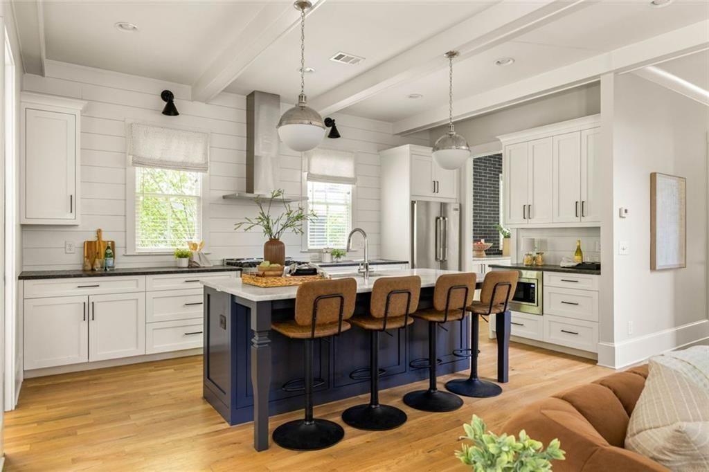 322 Candler Street Ne Property Photo 3