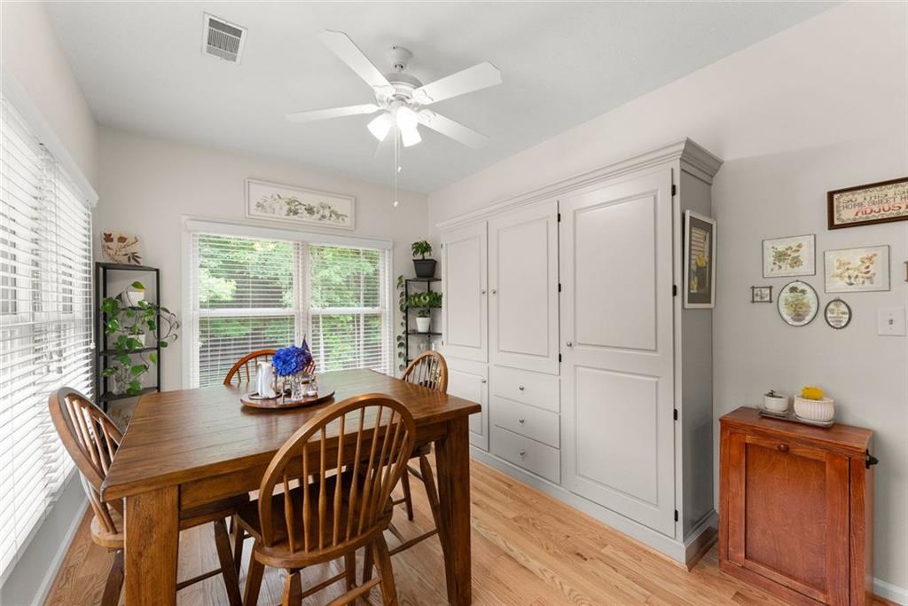 1020 Easy Street Property Photo 16