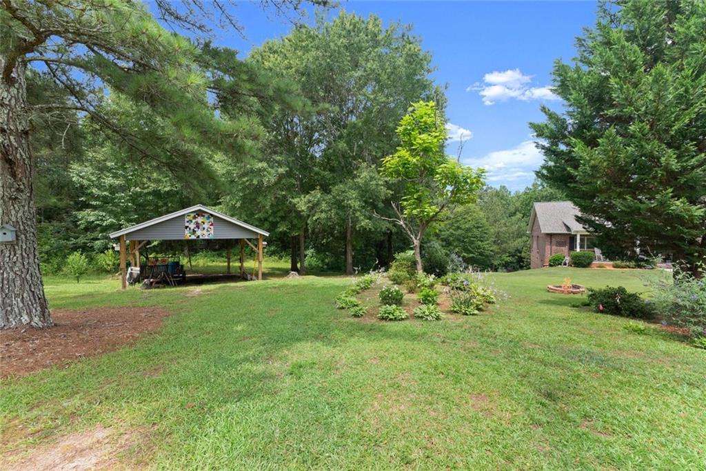 1020 Easy Street Property Photo 35