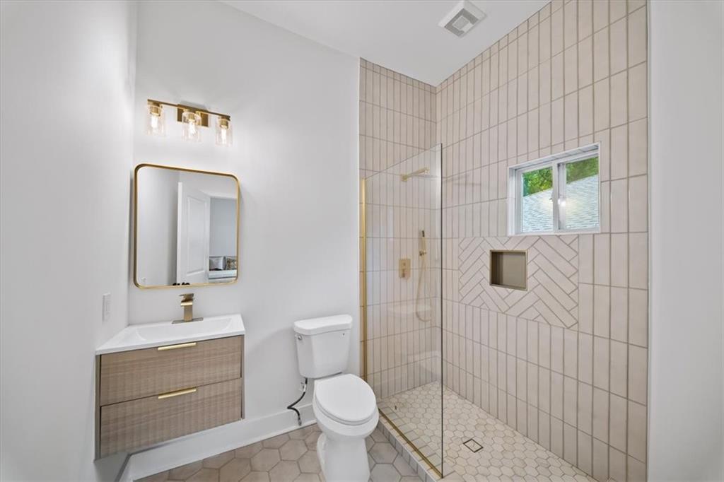 1316 Mclendon Avenue Ne Property Photo 19