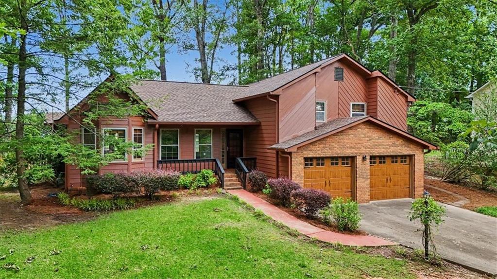 382 Indian Lake Court Property Photo 1