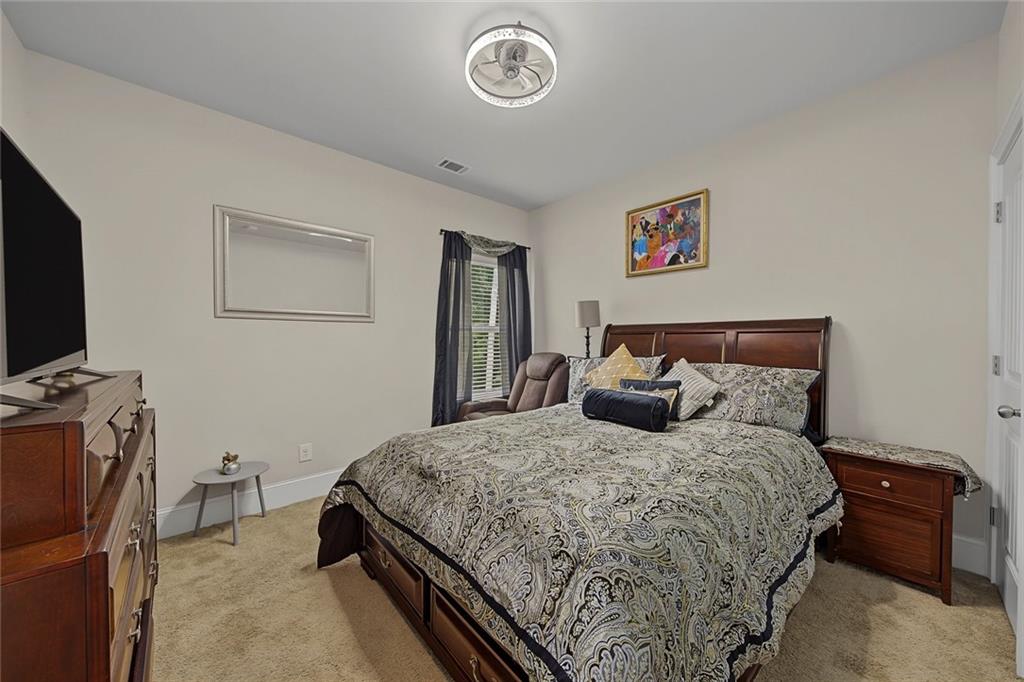 670 Silver Oak Drive Property Photo 18