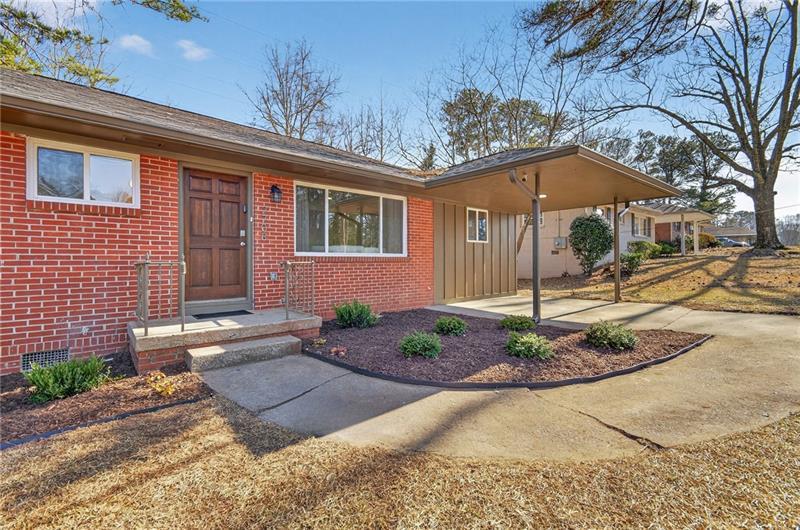 2708 Lancaster Drive Property Photo 1