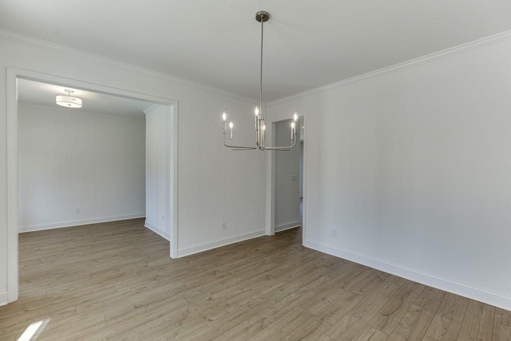 979 Lakeview Property Photo 7