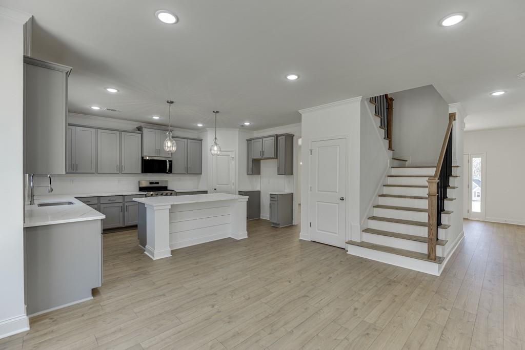 979 Lakeview Property Photo 17