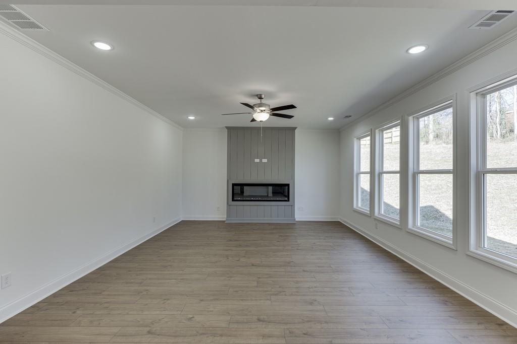 979 Lakeview Property Photo 18