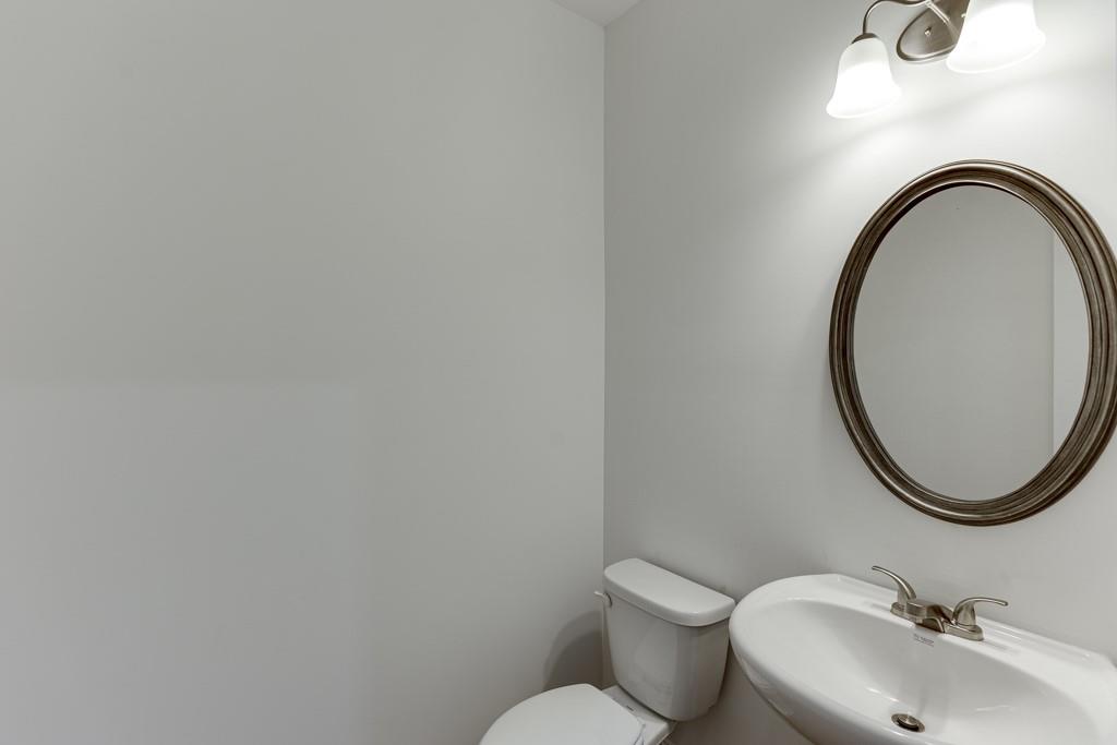979 Lakeview Property Photo 23