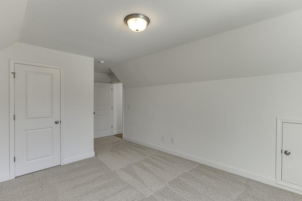 979 Lakeview Property Photo 33