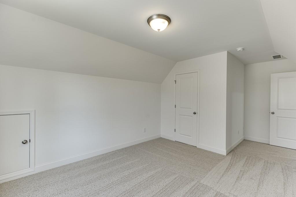 929 Lakeview Property Photo 30