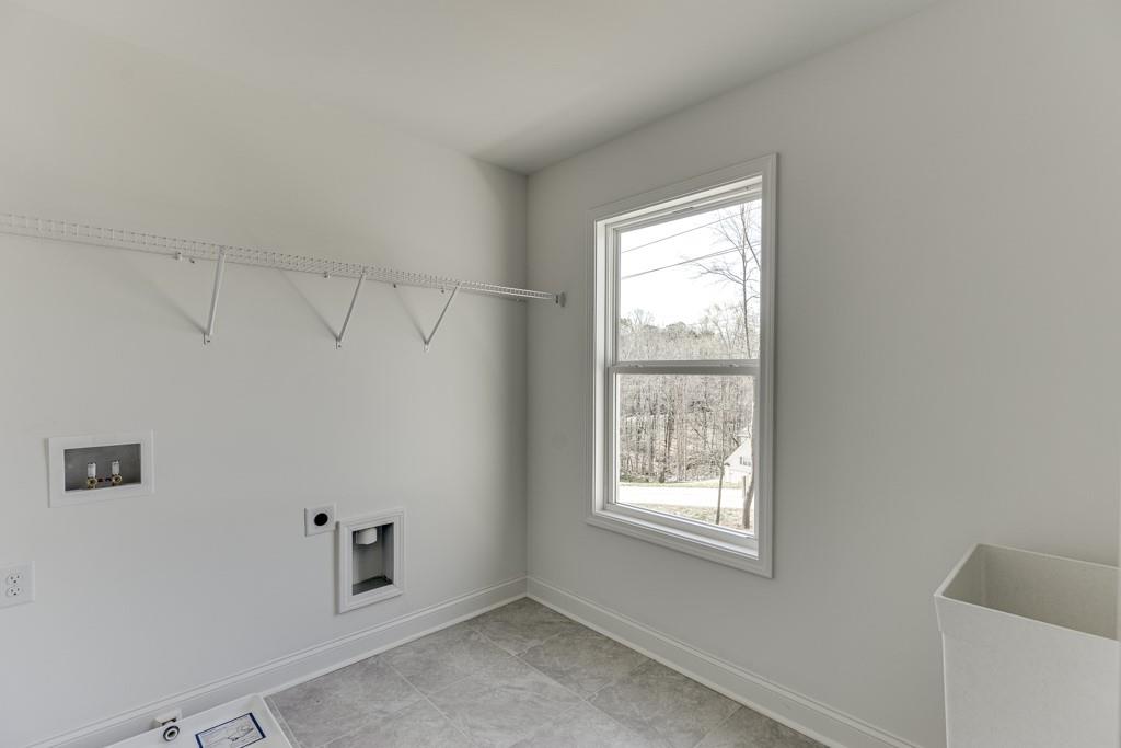 929 Lakeview Property Photo 32