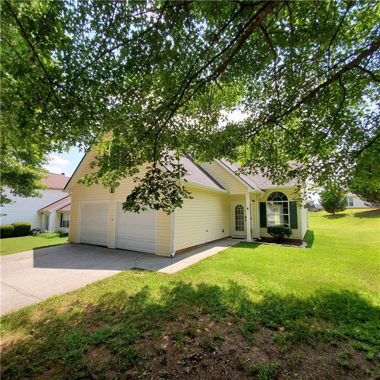 833 Kendall Park Drive Property Photo 1