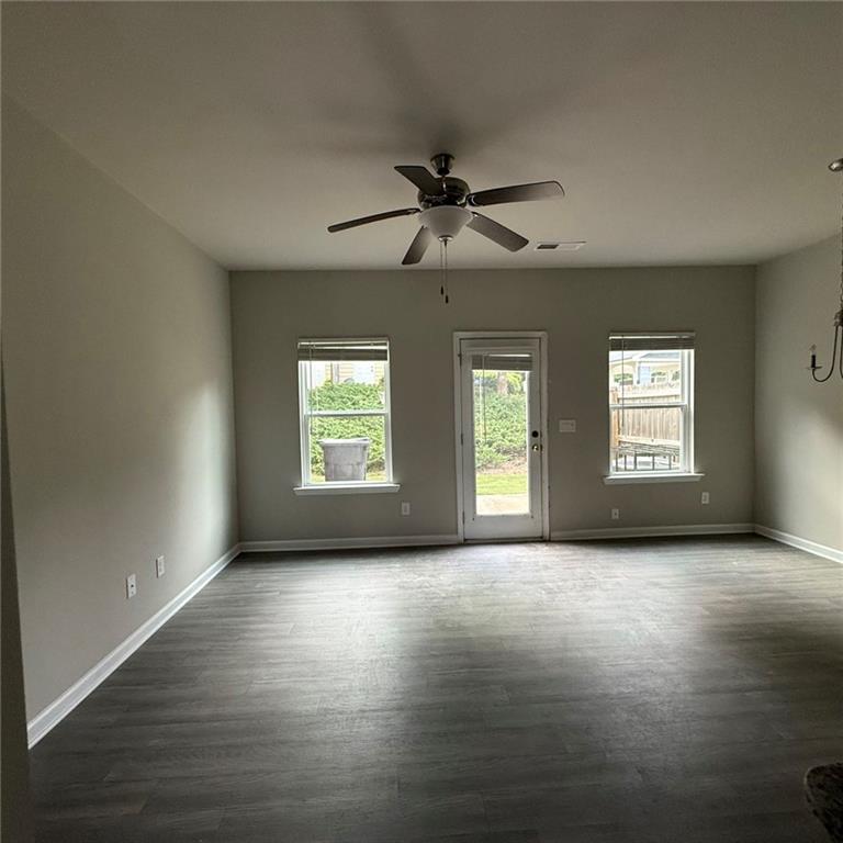 585 Mcwilliams Road Se Unit 306 Property Photo 7