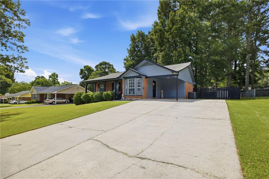 19 Frances Drive Nw Property Photo 3