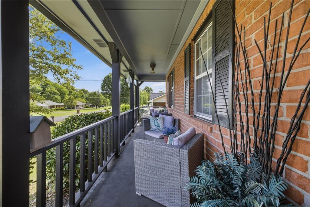 19 Frances Drive Nw Property Photo 4