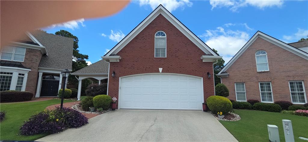 1555 Woodberry Run Drive Property Photo 1