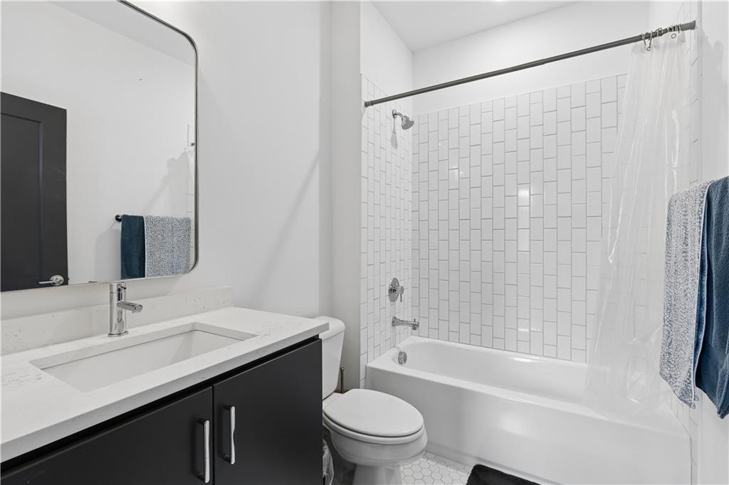 2199 Lenox Road Ne Unit 12 Property Photo 21