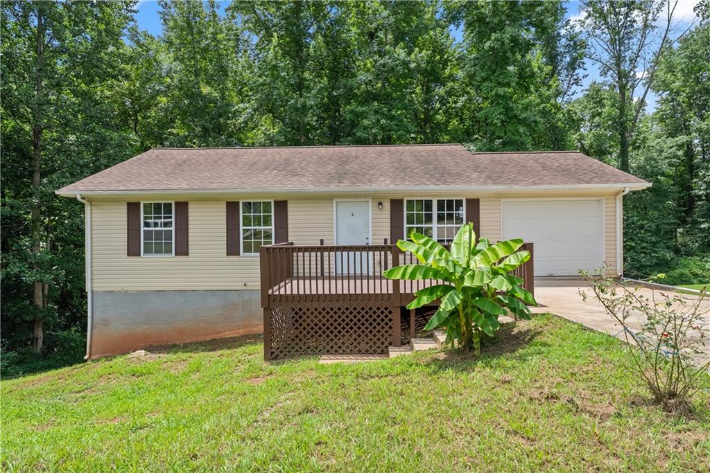 3030 Meadowridge Drive Property Photo 3