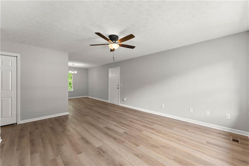 3030 Meadowridge Drive Property Photo 9