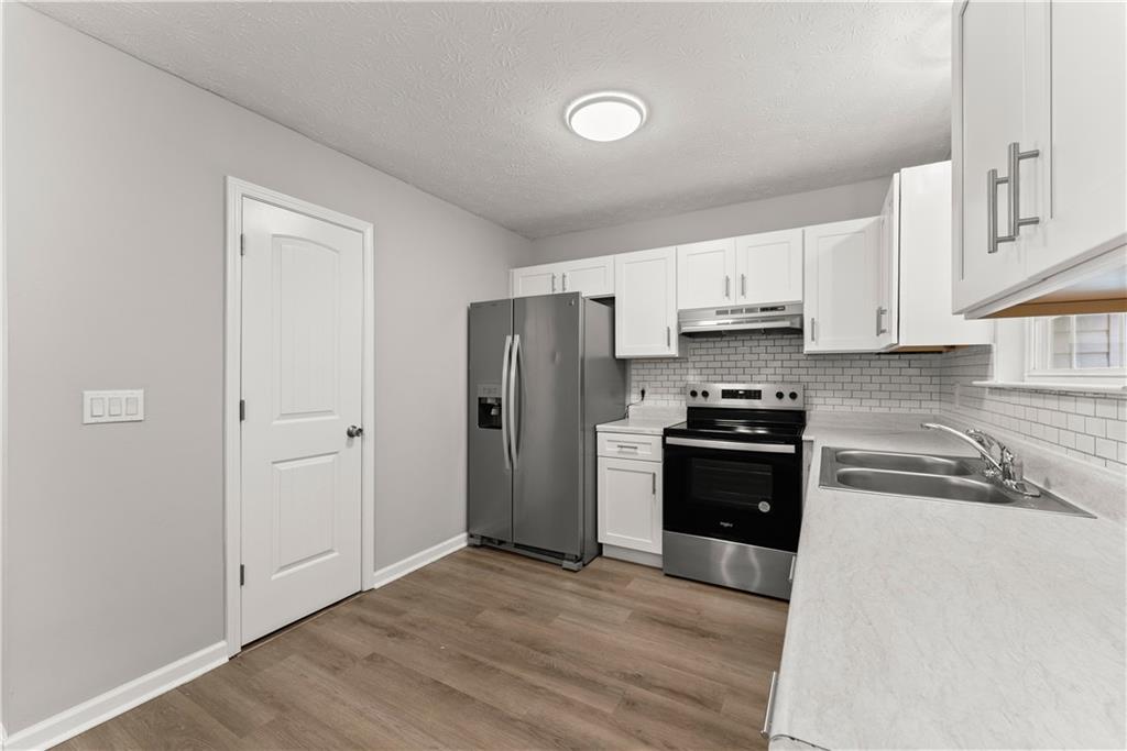 3030 Meadowridge Drive Property Photo 13