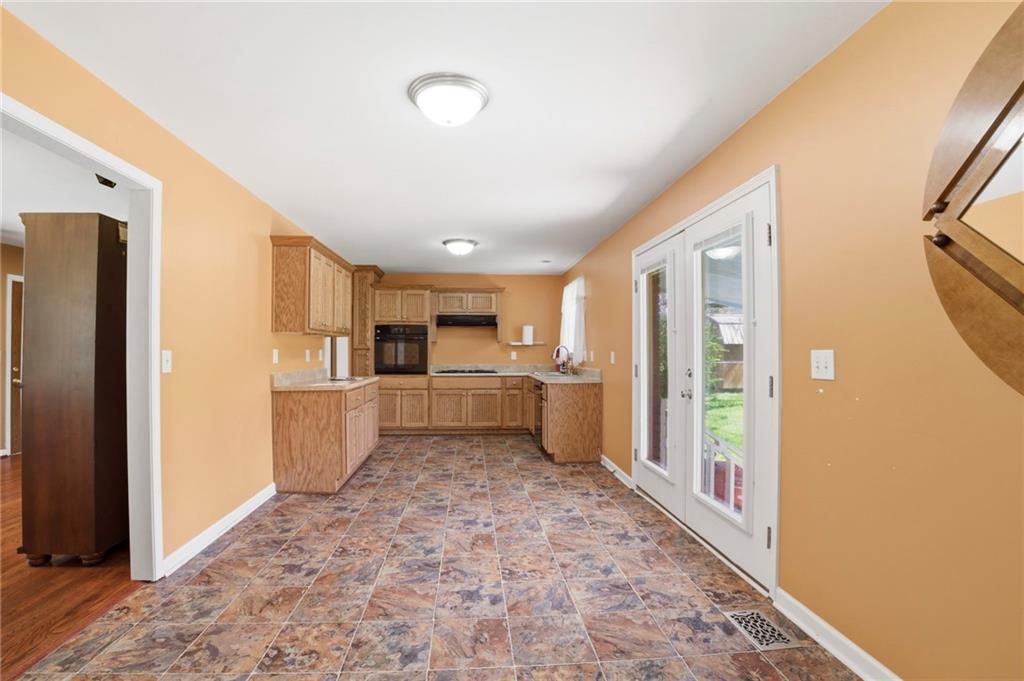 16 Mango Road Ne Property Photo 6