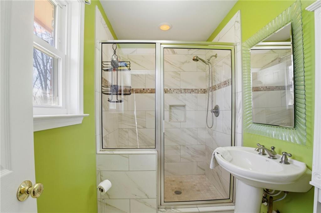 16 Mango Road Ne Property Photo 26