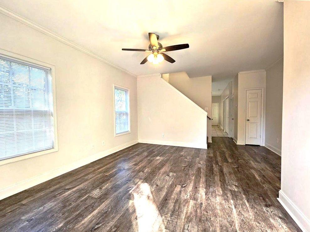 718 N Evelyn Place NW Property Photo 1