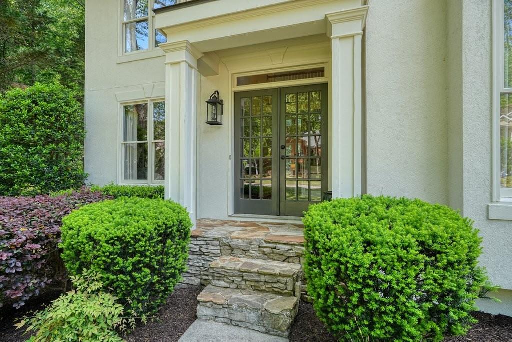 12110 Lonsdale Lane Property Photo 3