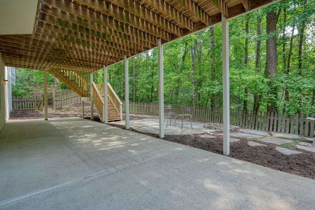 12110 Lonsdale Lane Property Photo 42
