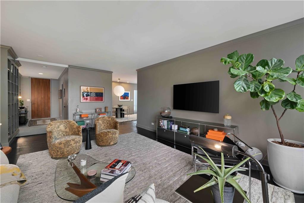 2575 Peachtree Road NE Unit 4H Property Photo 1