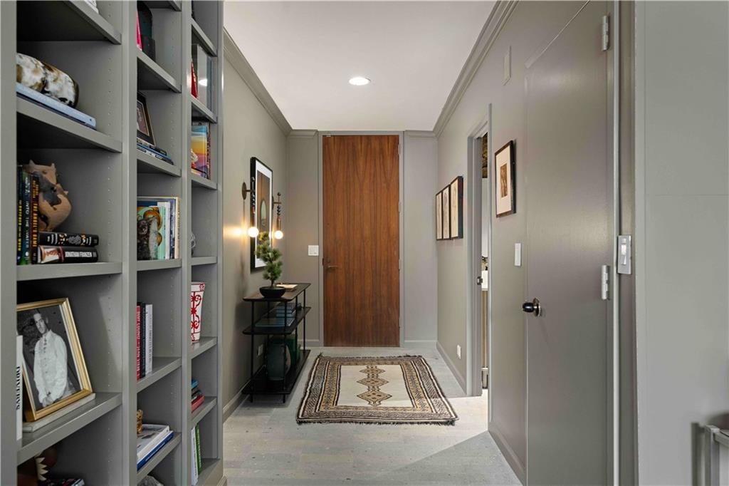 2575 Peachtree Road Ne Unit 4h Property Photo 3