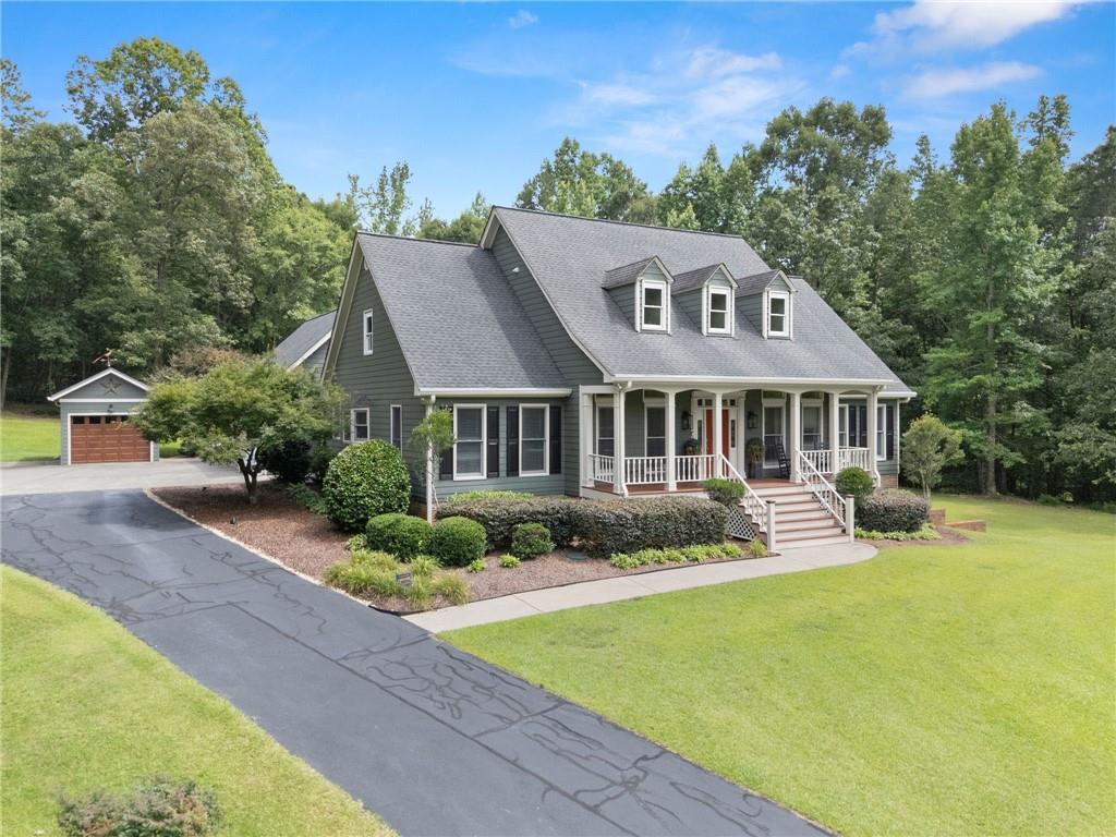 924 James Powers Road Property Photo 3