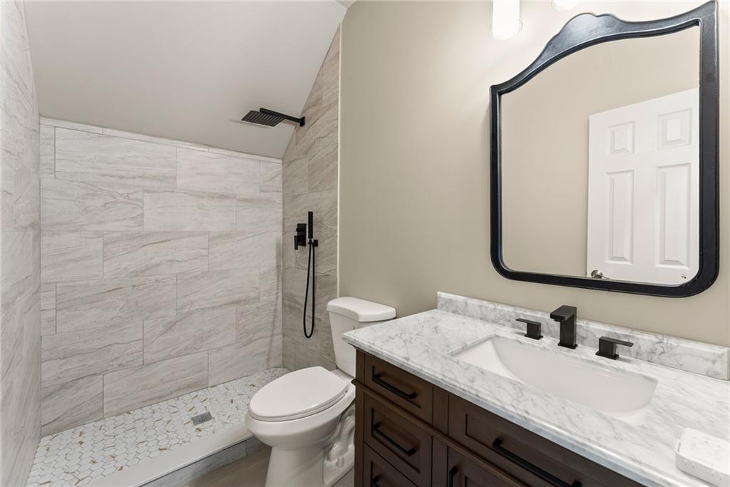 924 James Powers Road Property Photo 56