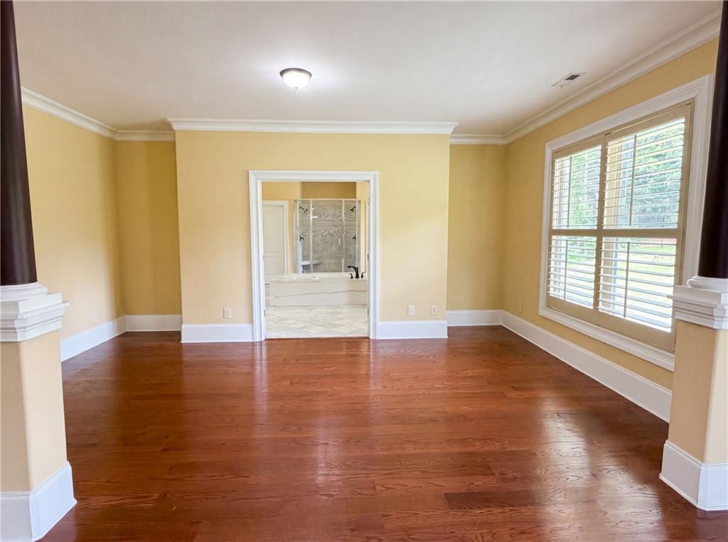 332 Warwick Place Property Photo 16