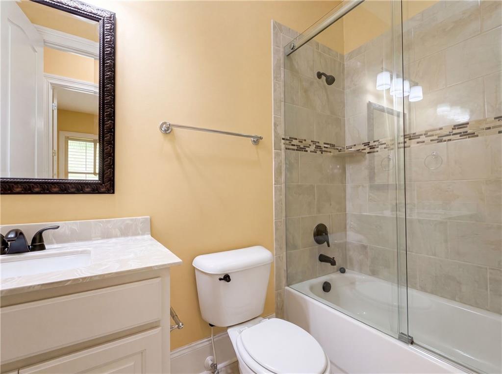 332 Warwick Place Property Photo 31