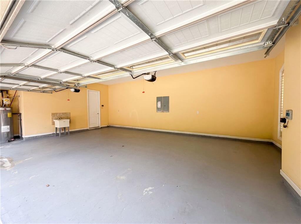 332 Warwick Place Property Photo 34