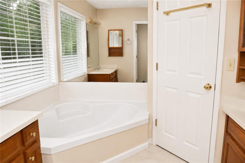 4170 Gables Place Property Photo 12