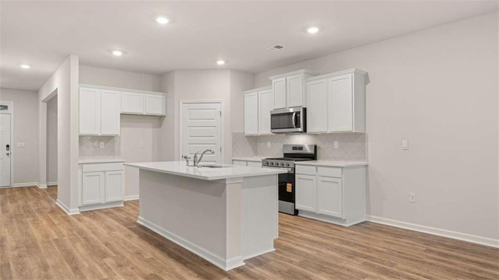 2171 Edgecombe Lane Property Photo 4