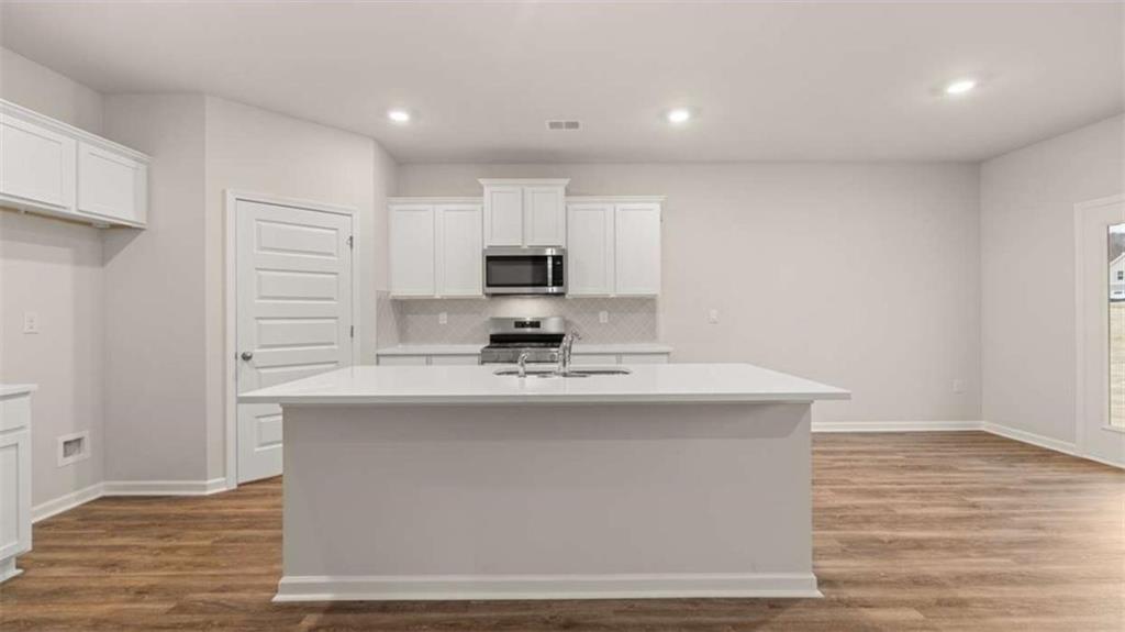 2171 Edgecombe Lane Property Photo 5