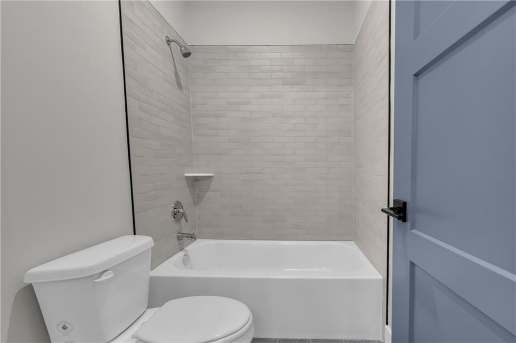 2476 St Martin Way Property Photo 61