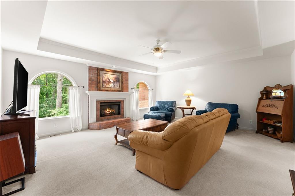 2405 Brooks Road Property Photo 11